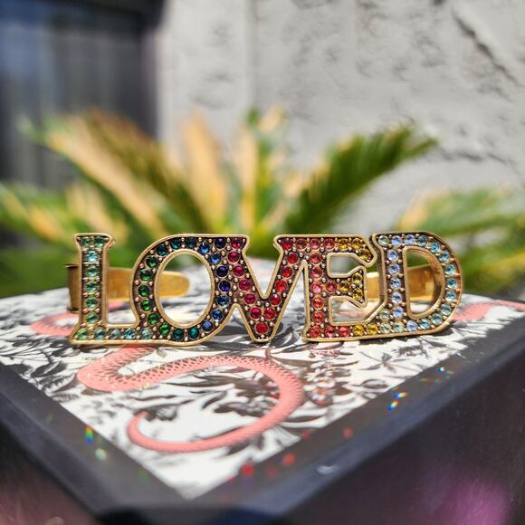 Gucci LOVED Palm Cuff Rainbow Rhinestone Gold Tone Swarovski Crystal Bracelet - Picture 5 of 16